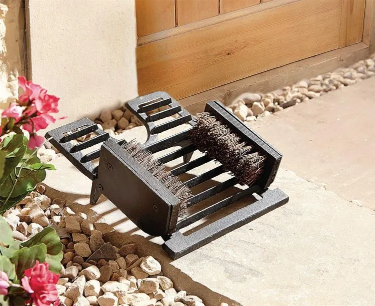 [142010] Tire Botte Brosse en Fonte