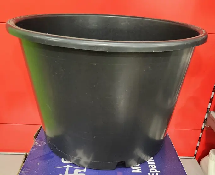 Pot plastic noir D45 ext.(D41 int.)H 31 cm 35 litres avec trous, sans poignées (FL41) - Mod. Prof.