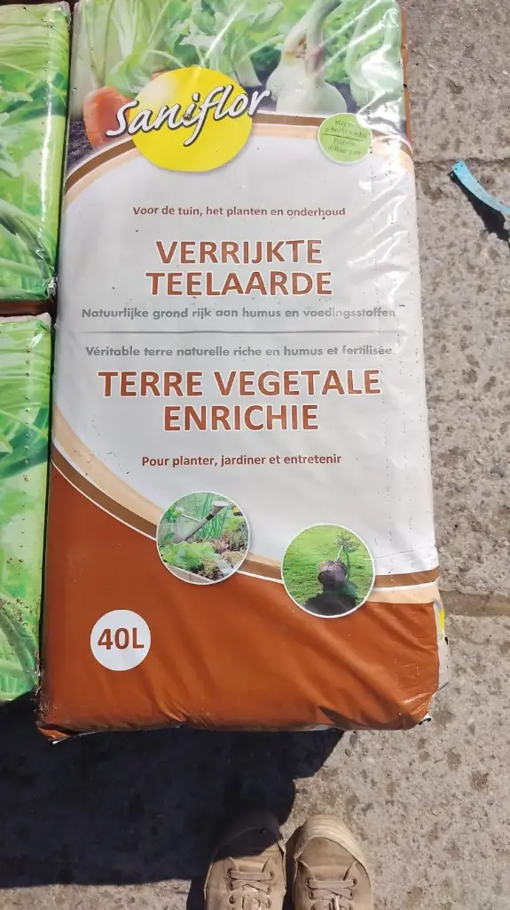 Terre vegetale enrichie 40l Sani