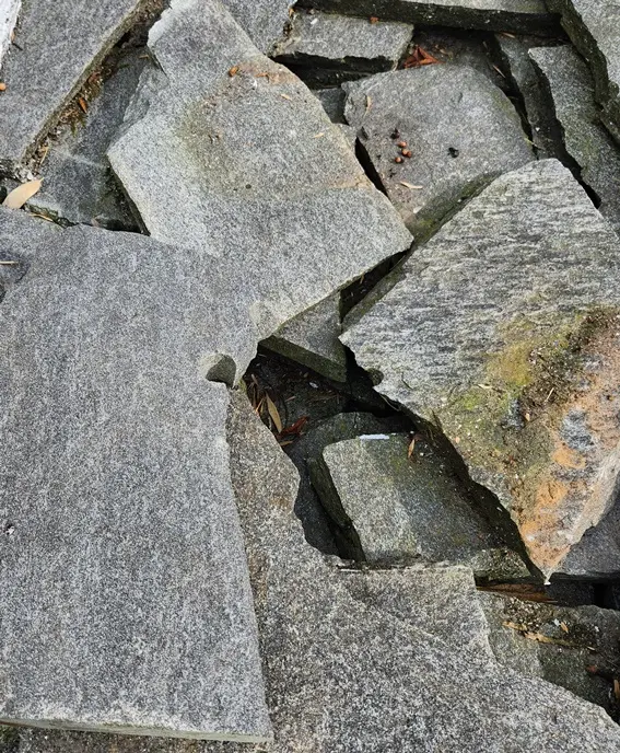 Dalle Calanca Flagstone épaisseur 3-5 cm prix / kg ** Idéal pour pas Japonais **