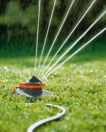 Gardena Arroseur Rotatif et Sectoriel Tango Comfort
