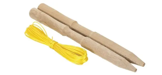 Cordeau 10 m + 2 piquets bois DPYP