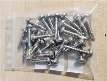 [0998156] Vis Inox boite 4.5x40mm  50 pc 