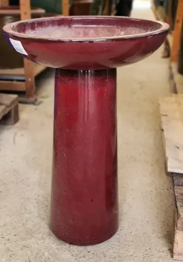 [134827] Bain D´Oiseau émaillé Rouge D44H62,5Cm 