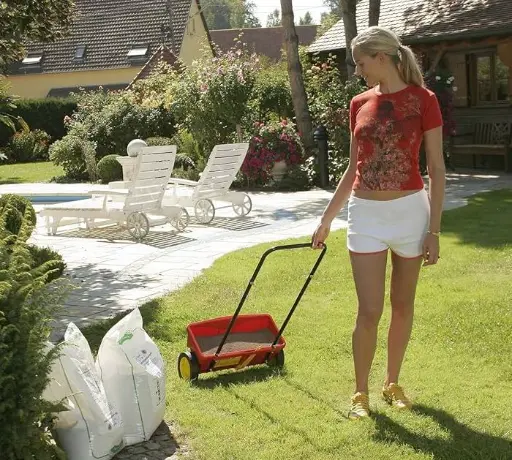 [103190] Epandeur WE 330 WOLF